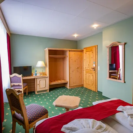 Hotel Schloss 3*