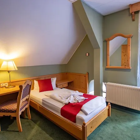 Schloss 3* Nebra