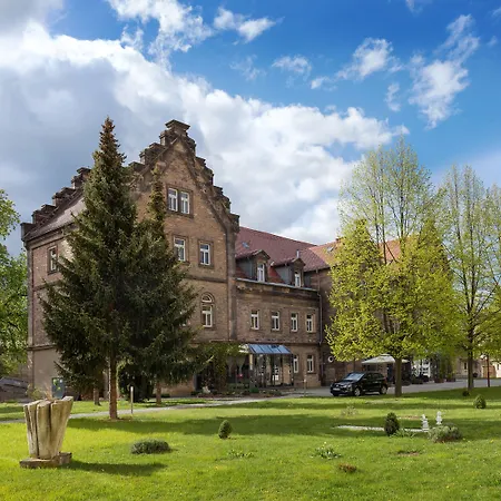 Schloss 3*